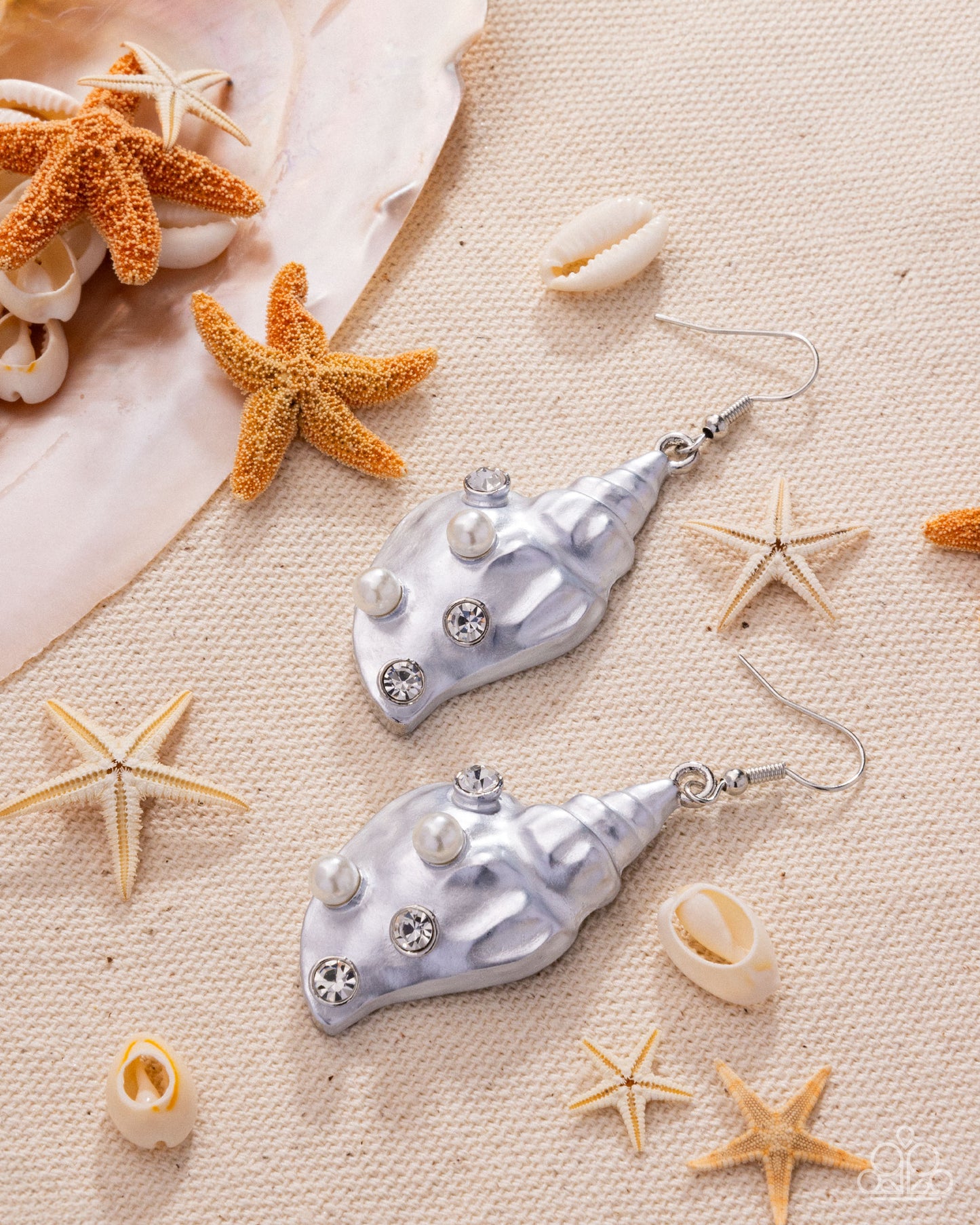 Coastal Conch - White - Paparazzi Earring Image
