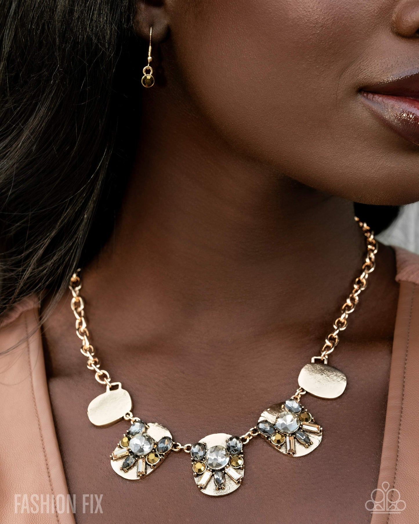 Edgy Extravagance - Paparazzi Necklace Image