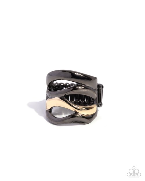 Wavy Wardrobe - Paparazzi Ring Image