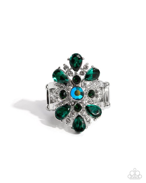 Pronged Panorama - Green - Paparazzi Ring Image