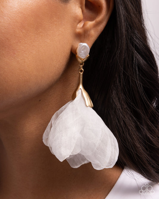 Corps de Ballet - Gold - Paparazzi Earring Image