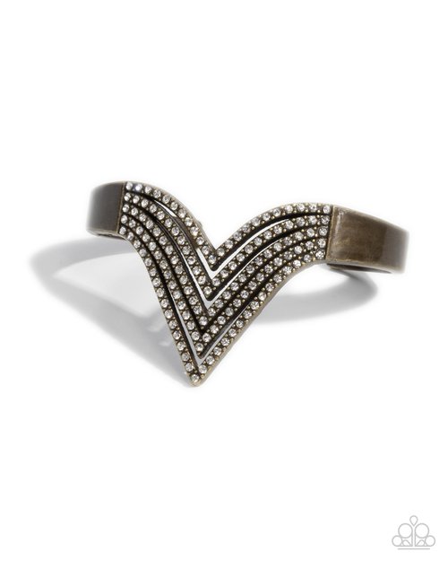 Pressure Point - Paparazzi Bracelet Image