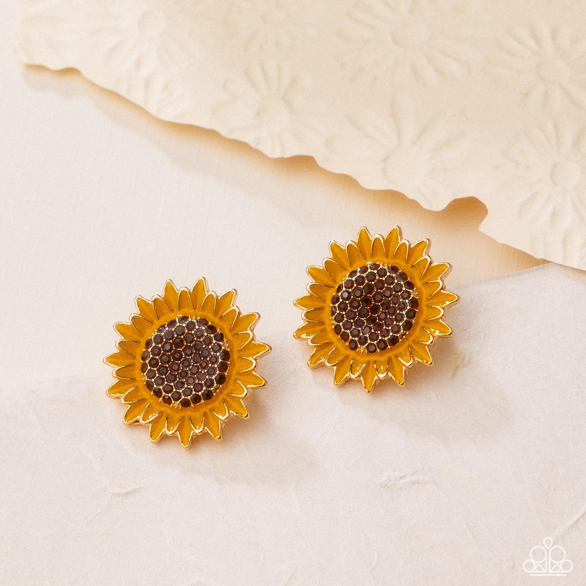 Blooming Beat - Paparazzi Earring Image