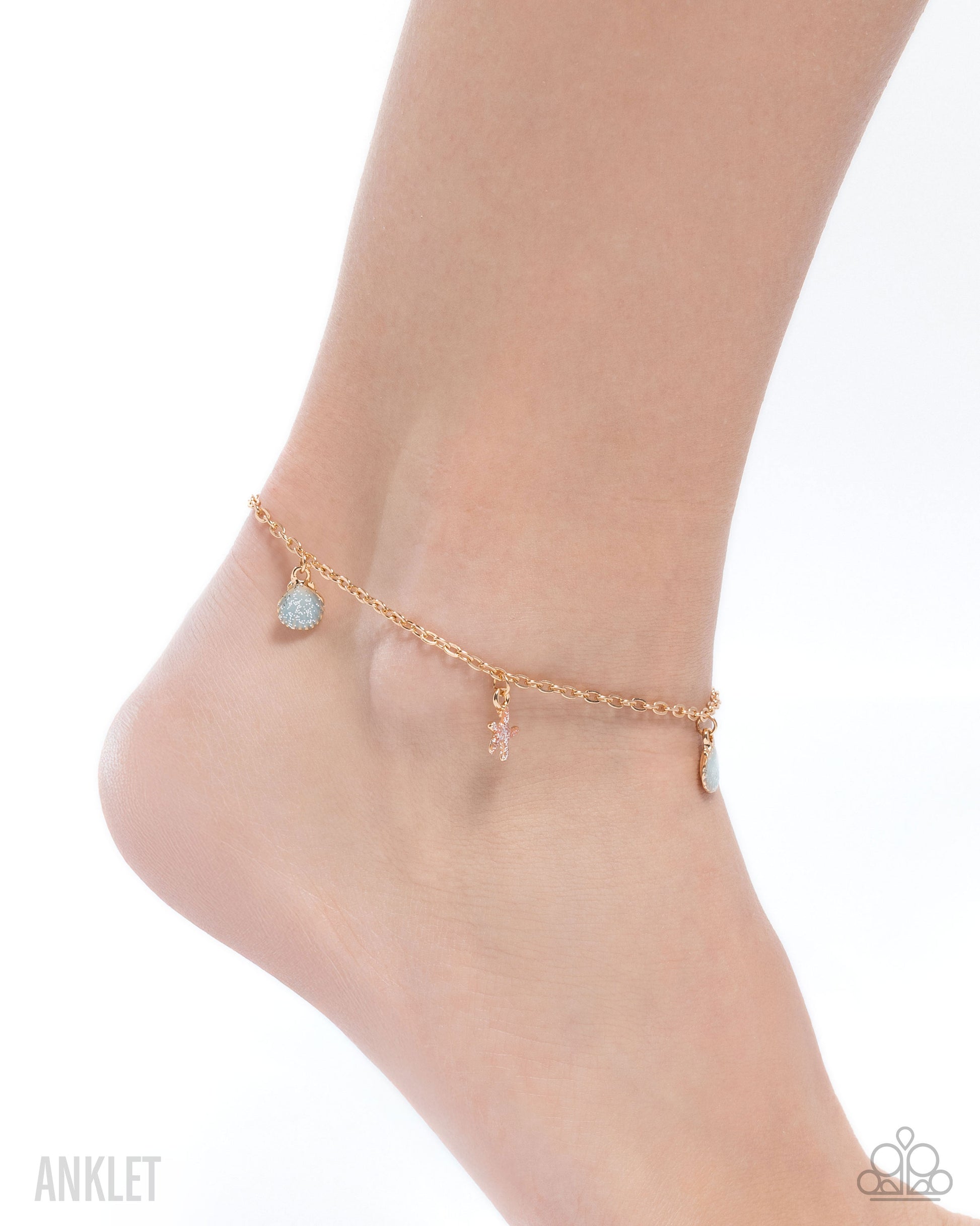 Coastal Celebrity - Gold - Paparazzi Bracelet Image