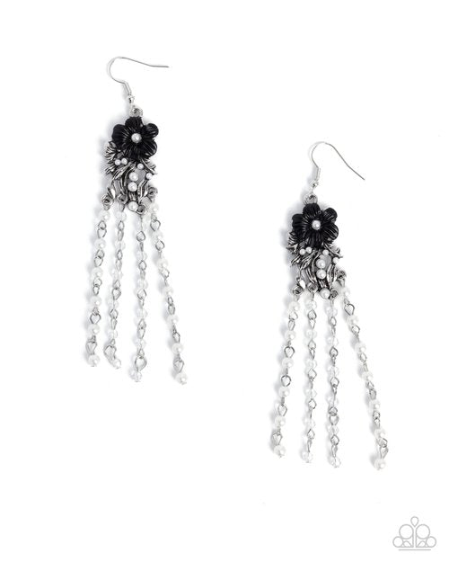 Flawless Floral - Paparazzi Earring Image